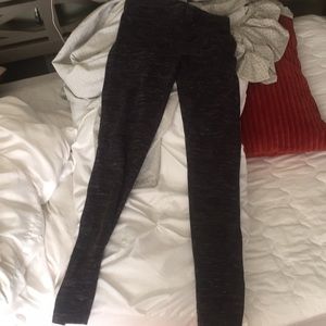 Lou & Grey leggings